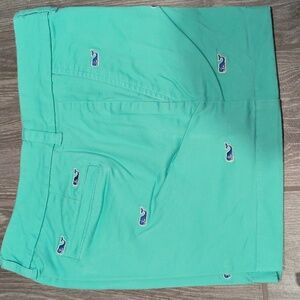 Vineyard Vines Aqua Green Shorts with Whale 💙 Logos.